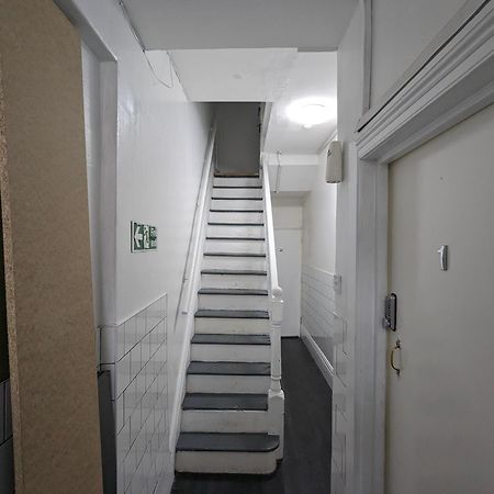 Inner-City Apartments - Basic Amenites Cardiff Exterior foto