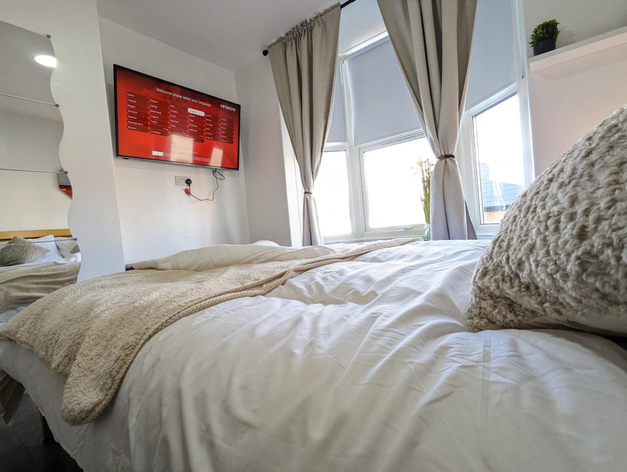 Inner-City Apartments - Basic Amenites Cardiff Exterior foto